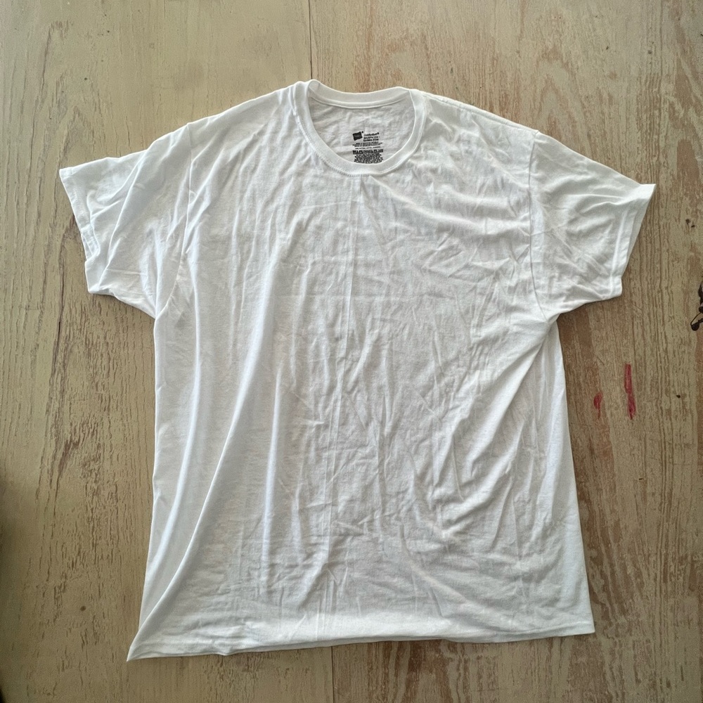 white t shirt